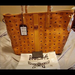 Mcm LARGE Shopper